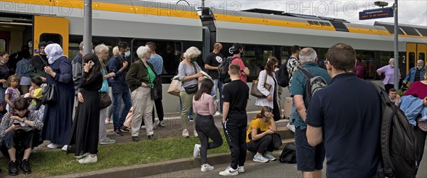 Chaos in local transport