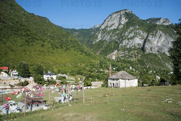 Mosque and cemetery near Margegej