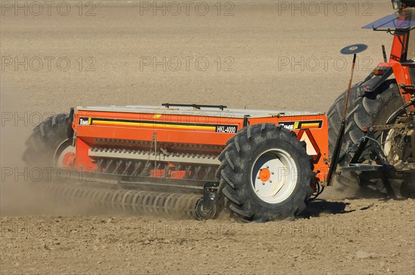 Close-up of Tume seed drill HKL-4000