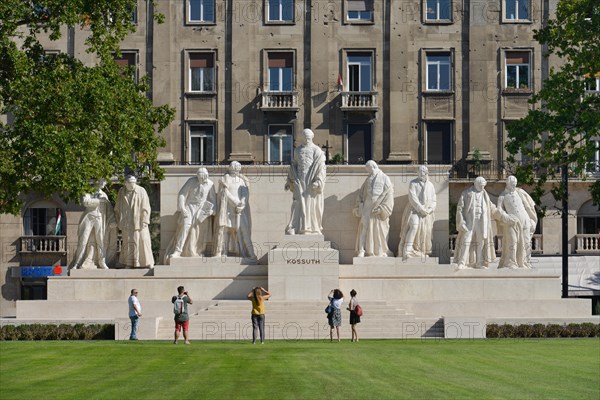 Kossuth Monument