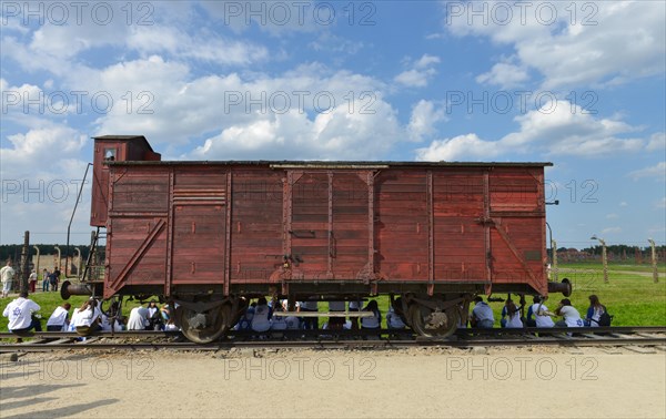 Railway carriage