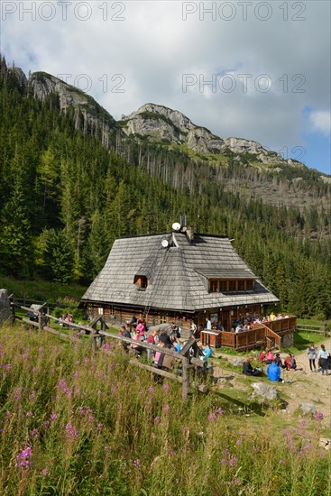 Kondratowa Mountain Hut