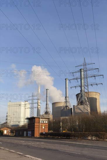 Gas and steam turbine power plant