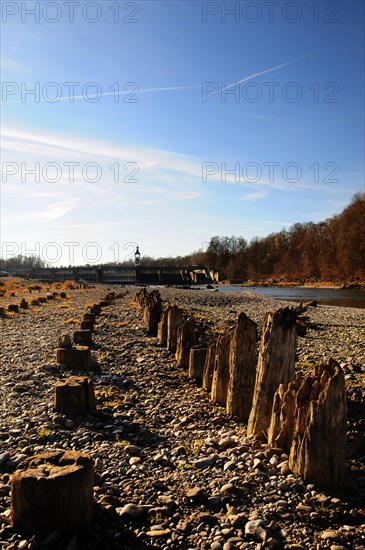 Remnants of old Lech weir