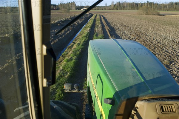 John Deere 9400 tractor