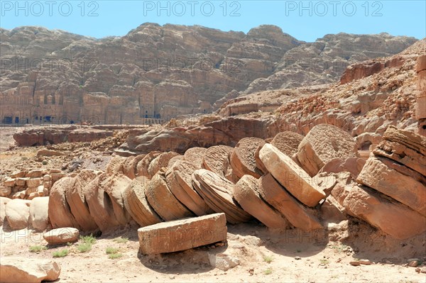 Pillars destroyed by earthquakes