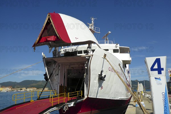 Car ferry