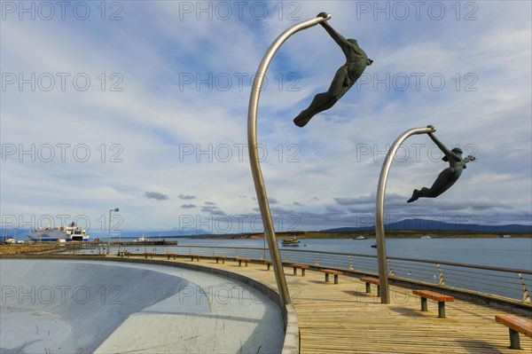 Statue Amor al Viento