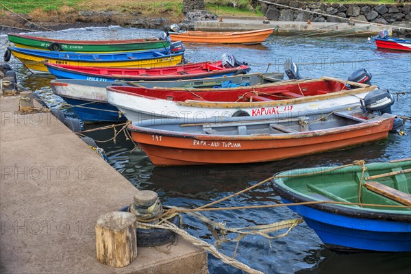 Fishing port Hanga Roa