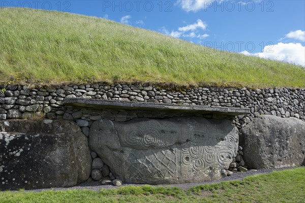 Decorated stone block