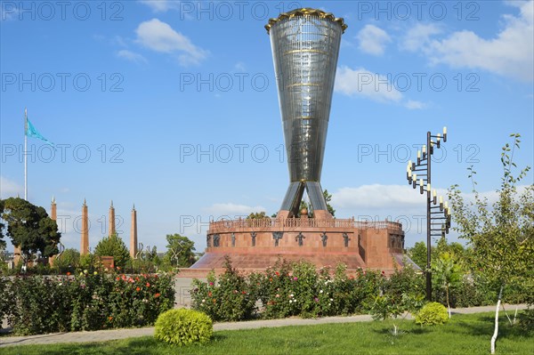 Altyn Shanyrak Monument and Lantern Post Independence Park