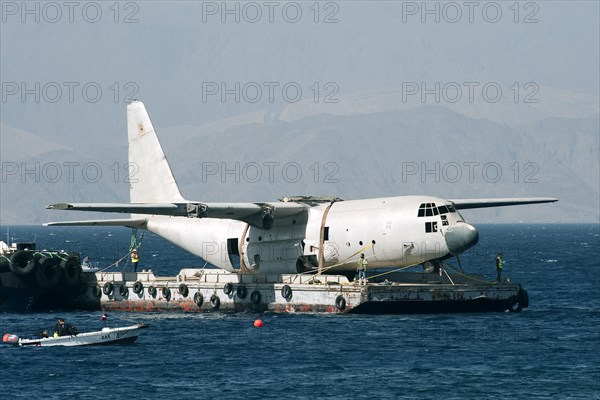 Preparation for sinking of aircraft