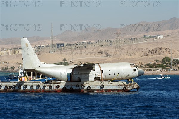 Preparation for sinking of aircraft