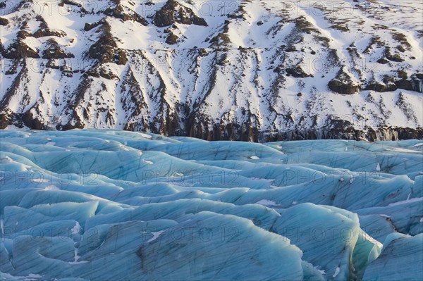 Blue ice on Svinafellsjoekull