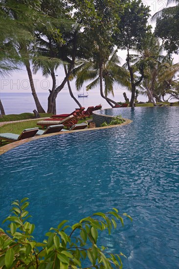 Swimming pool with sea view