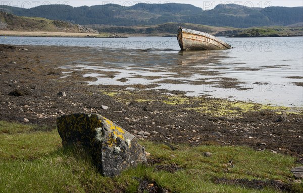 Shipwreck of the Atalanta in Craignish Loch