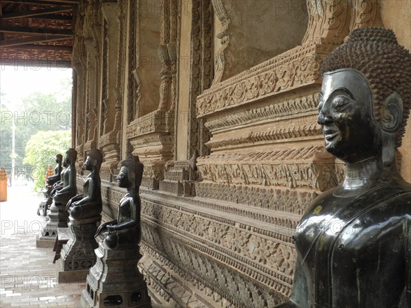 Buddha statue temple Wat Sisaket