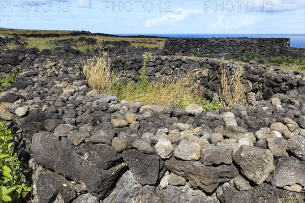 Foundations of elliptical houses