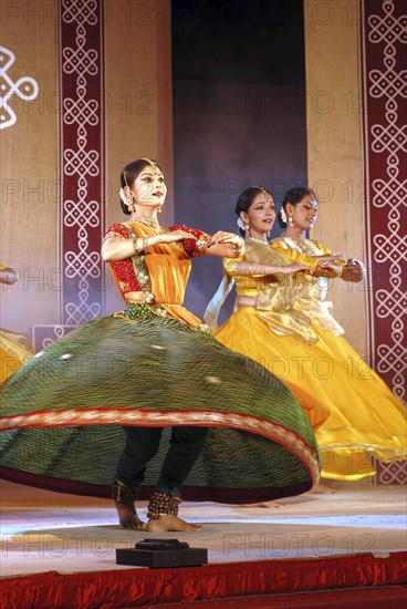 Kathak dance in Natiyanjali festival in Perur temple