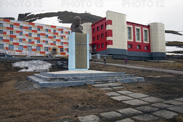 Lenin statue in Barentsburg