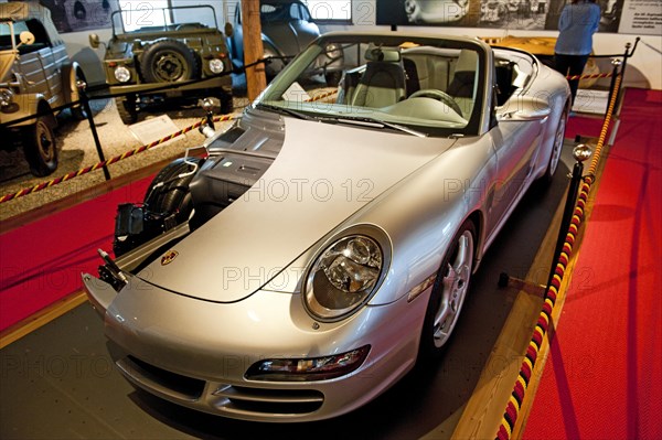 Cutaway model of Porsche 911 997 4s cabriolet