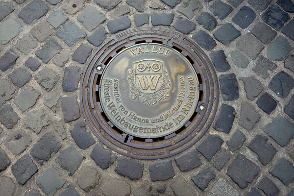 Manhole cover