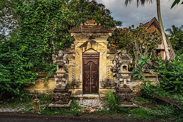 Old doorway in Ubud