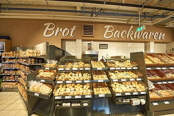 Bread and baked goods self-service