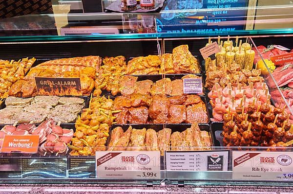 Service counter for ready-to-grill meat products