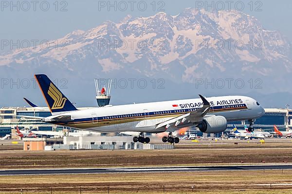 A Singapore Airlines Airbus A350-900 aircraft with registration number 9V-SMZ at Milan Malpensa Airport