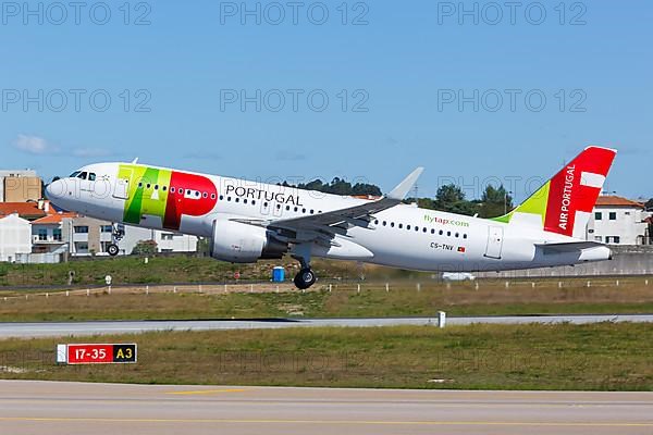 An Airbus A320 of TAP Air Portugal with the registration CS-TNV at Porto Airport