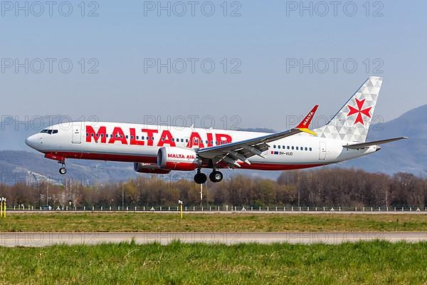 A Malta Air Boeing 737-8-200 MAX aircraft with registration number 9H-VUD at Bergamo Orio Al Serio Airport