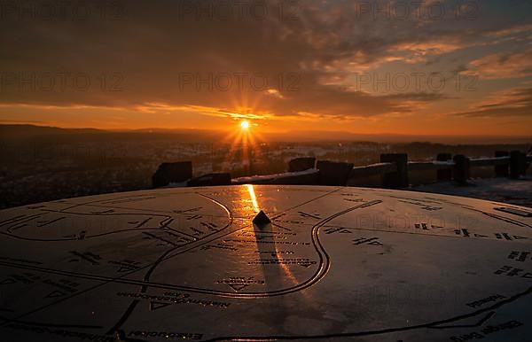 Historic stealing of the memorial in the evening light with sun star