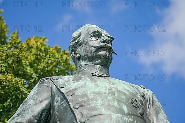 Monument Albrecht von Roon