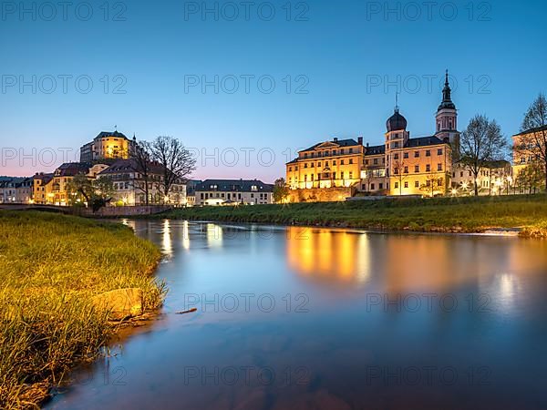 Town view with Upper Castle