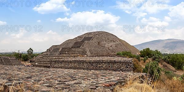 Piramide de la Luna Moon Pyramid Panorama in Teotihuacan