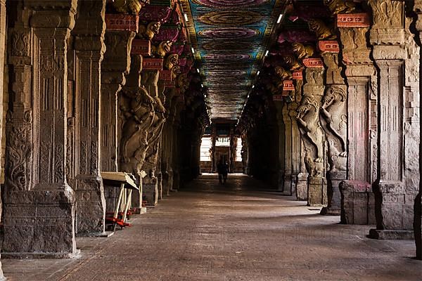 Passage in Sri Meenakshi Temple