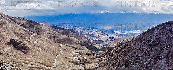 Panorama of Indus valley from Kardung La pass