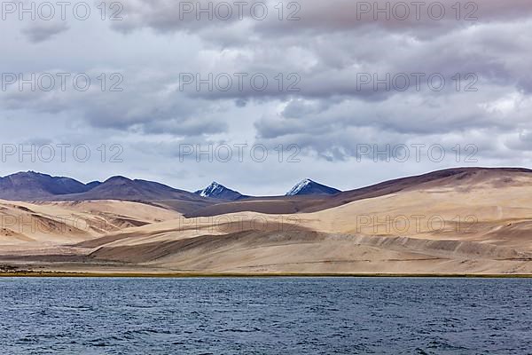 Himalayan mountain lake in Himalayas Tso Moriri