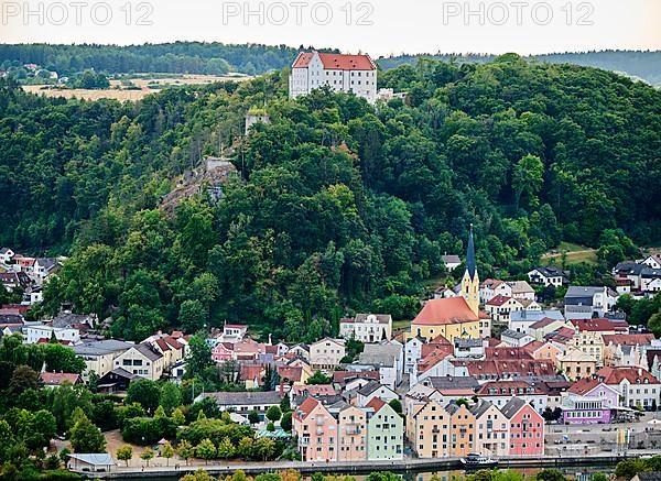 View over Riedenburg to Rosenburg Castle