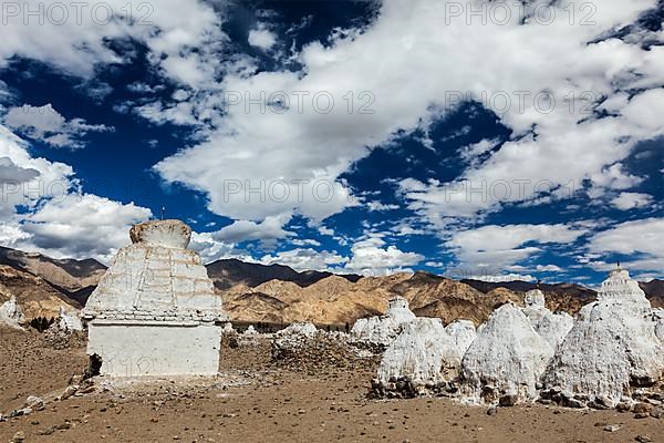 Whitewashed chortens