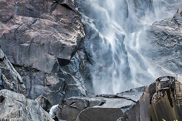 Bridalveil Falls