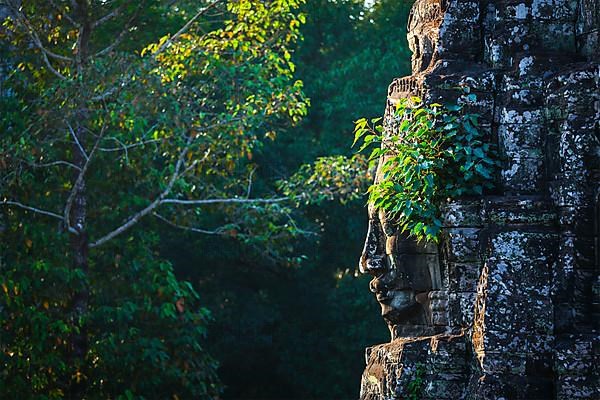 Ancient stone face of Bayon temple