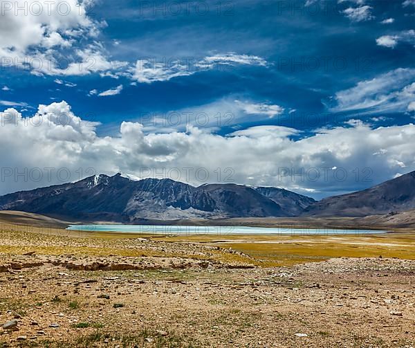 Himalayan lake Kyagar Tso