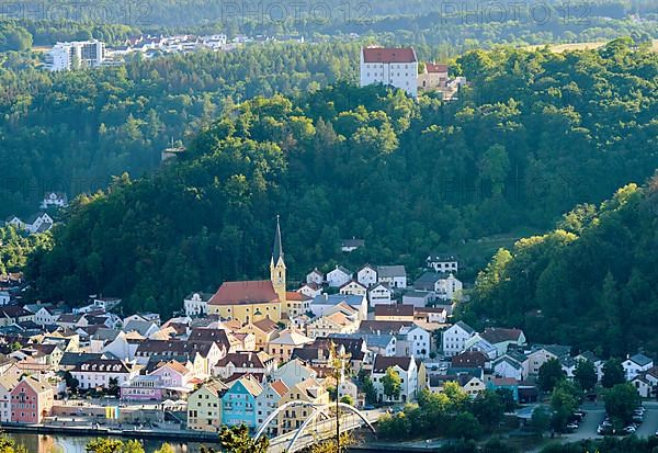 View over Riedenburg to Rosenburg Castle