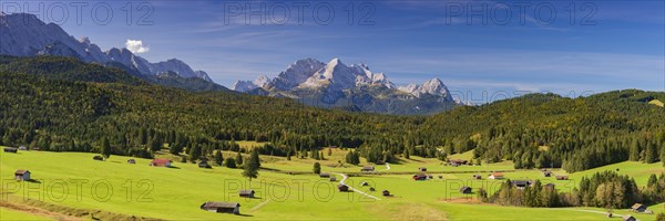 Mogul meadows between Mittenwald and Kruen