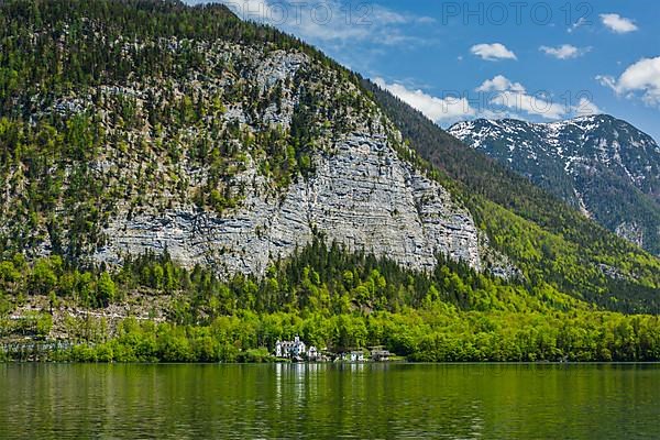 Castle at Hallstatter See mountain lake in Austria. Salzkammergut region