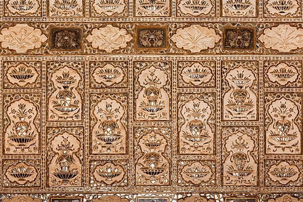 Hall of Mirrors wall in Amber fort palace. Rajasthan