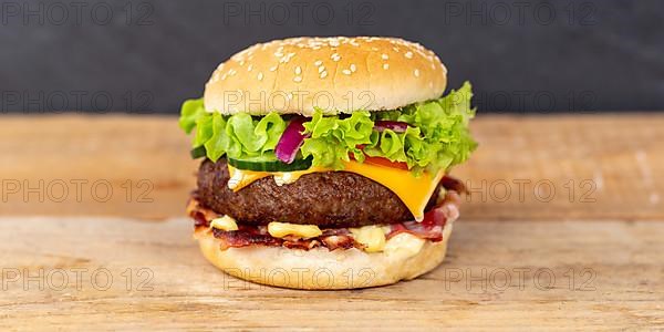 Hamburger Cheeseburger Fast Food Food on Wooden Board Panorama in Stuttgart