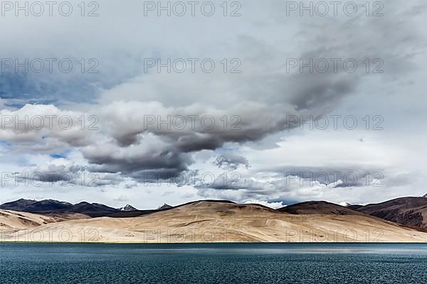 Himalayan mountain lake in Himalayas Tso Moriri